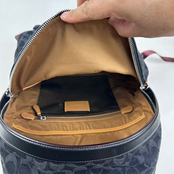 COACH  CG021 Charter Backpack In Signature Denim - Picture 5 of 10